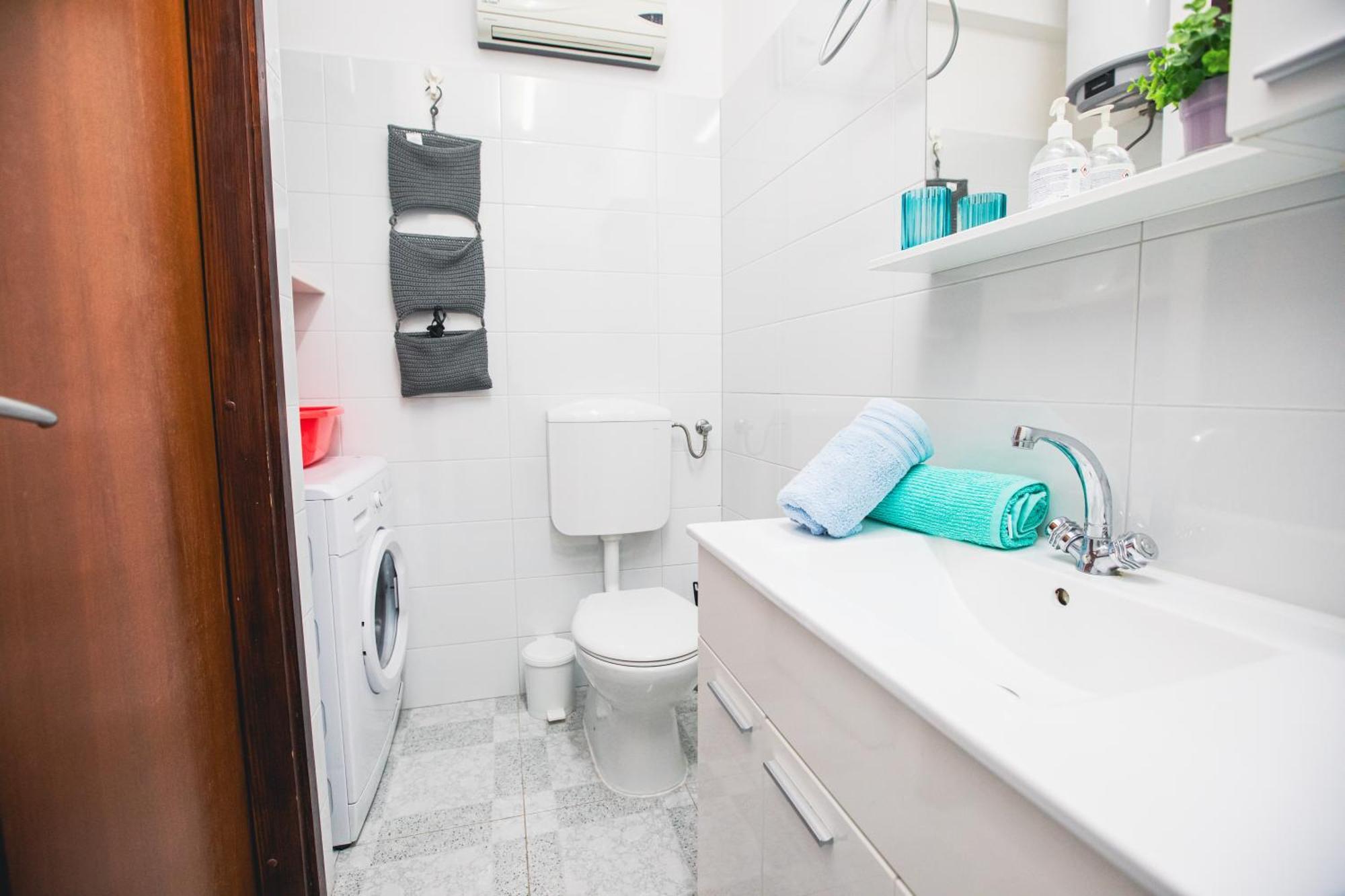 Apartment Gloria Podstrana Bagian luar foto